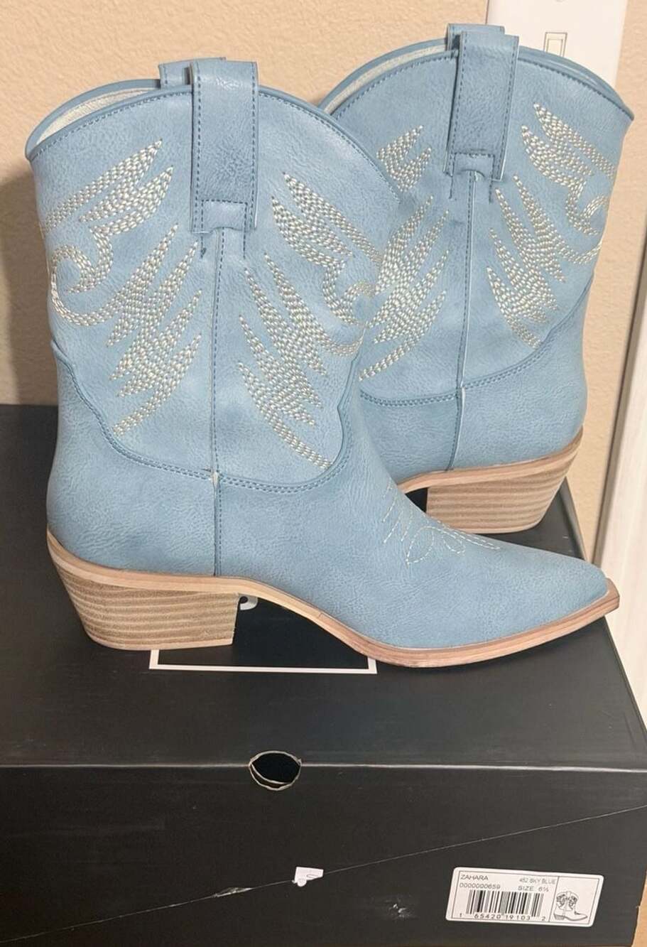 Shu Shop Zahara Cowboy Boot Size 6.5 Sky Blue Western